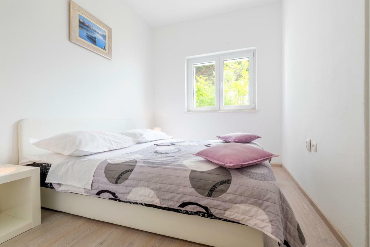 Apartments Miro Mimice Εξωτερικό φωτογραφία